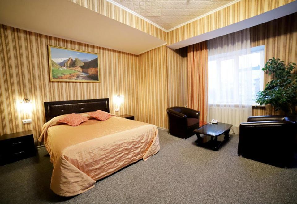 Silk Road Lodge Bishkek Exterior photo